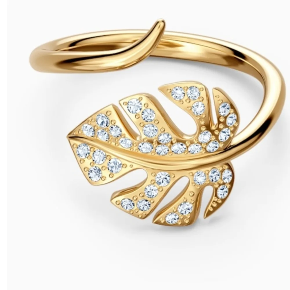 Swarovski Gold Leaf Crystal Ring - Picture 1 of 2
